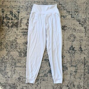 Oalka White Women’s Jogger Pants, Size Small
